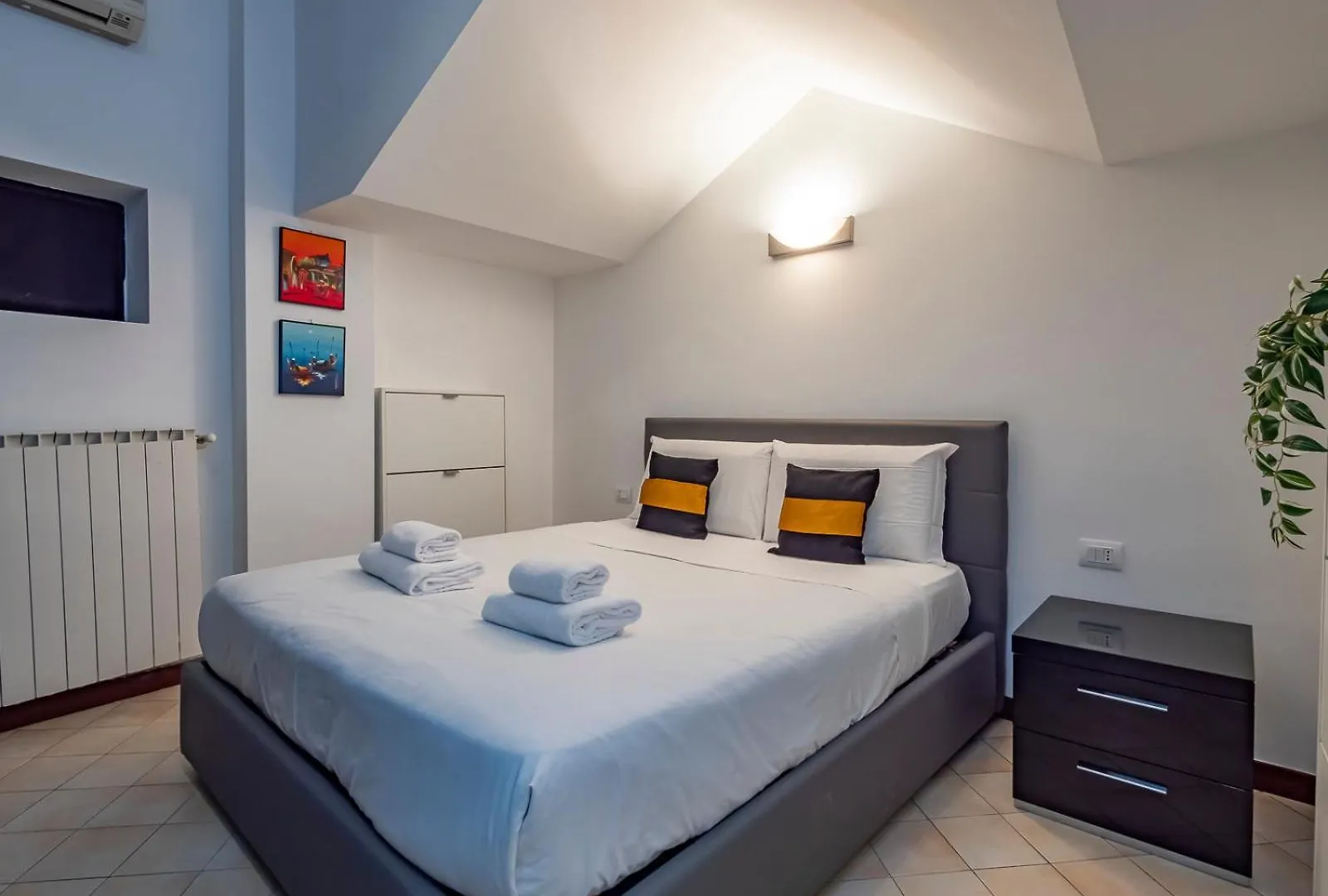 Ihost Apartment - Lattanzio 11 contacts