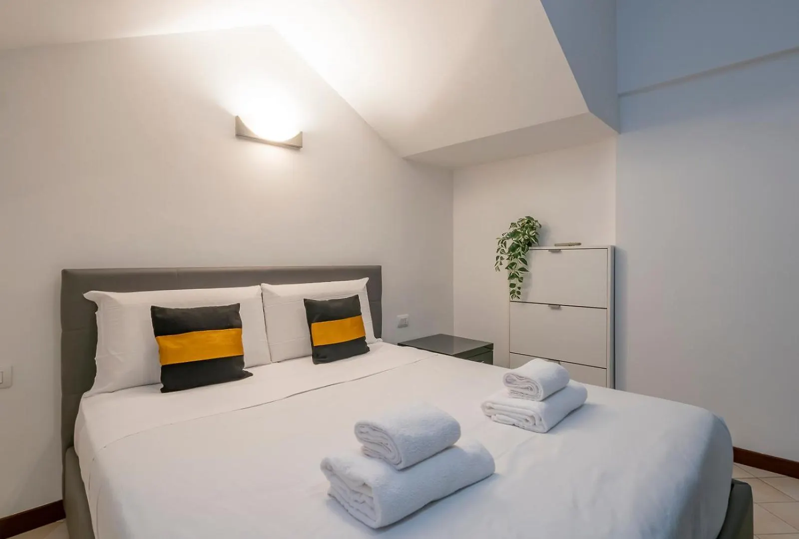 Ihost Apartment - Lattanzio 11 Milan