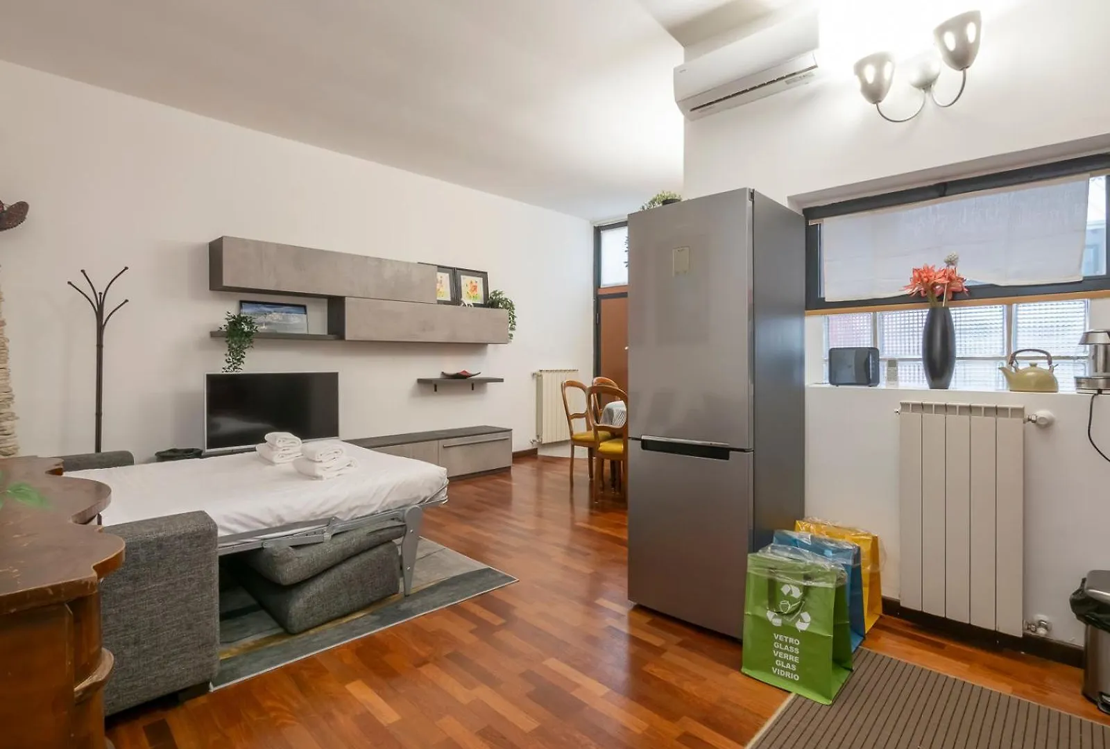 Ihost Apartment - Lattanzio 11 Milan 0*,